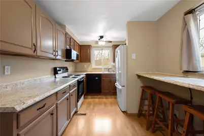 742 Esther St, Pittsburgh, PA 15227 - Photo 6