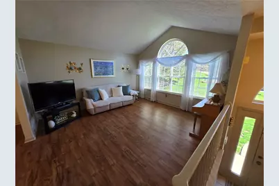 319 Banbury Crossing, Richland, PA 15044 - Photo 4