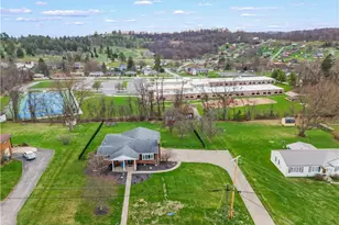 1236 Overlook Dr, North Franklin Township, PA 15301 - Photo 4