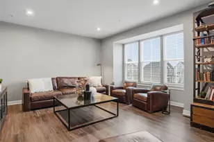 824 Theda-Dori St, Cranberry Township, PA 16066 - Photo 8