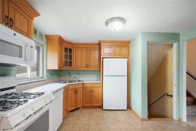 2339 Lambeth Dr, Pittsburgh, PA 15241 - Photo 12