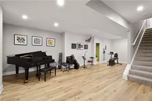 208 Farmington Dr, Peters Township, PA 15367 - Photo 34