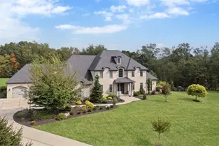 111 Heaven Ln, Adams Township, PA 16046 - Photo 2