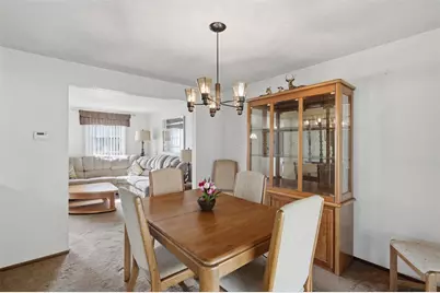 950 Elizabeth St, Liberty Boro, PA 15133 - Photo 12