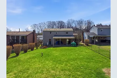 950 Elizabeth St, Liberty Boro, PA 15133 - Photo 42