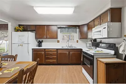 950 Elizabeth St, Liberty Boro, PA 15133 - Photo 14