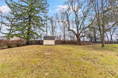 43 Seneca Dr, Pittsburgh, PA 15228 - Photo 4