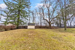 43 Seneca Dr, Pittsburgh, PA 15228 - Photo 4