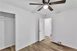 2945 Strachan Ave, Beechview, PA 15216 - Photo 6