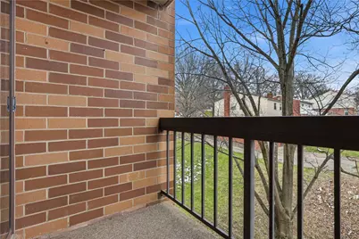 1500 Cochran Road #700, Scott Township, PA 15243 - Photo 14