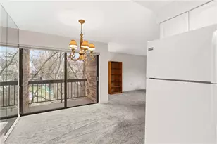 1500 Cochran Rd, Scott Township, PA 15243 - Photo 10