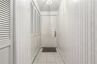 1500 Cochran Rd, Scott Township, PA 15243 - Photo 6