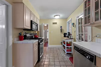 220 Oakview Ave, Pittsburgh, PA 15218 - Photo 8