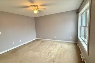 1009 W Waterford Ct, North Strabane, PA 15317 - Photo 18