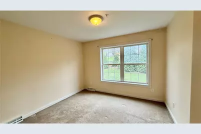 1009 W Waterford Ct, North Strabane, PA 15317 - Photo 14