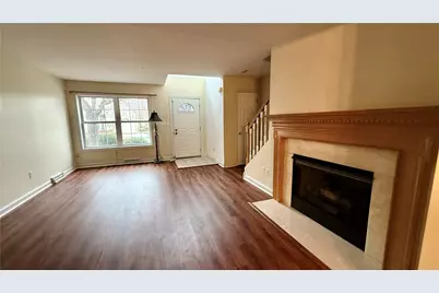 1009 W Waterford Ct, North Strabane, PA 15317 - Photo 4