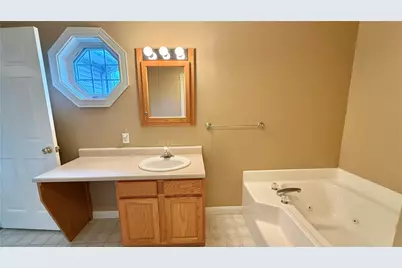 1009 W Waterford Ct, North Strabane, PA 15317 - Photo 20