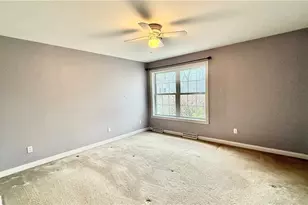 1009 W Waterford Ct, North Strabane, PA 15317 - Photo 16