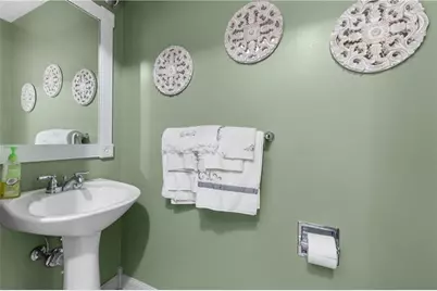 1009 W Waterford Ct, North Strabane, PA 15317 - Photo 10