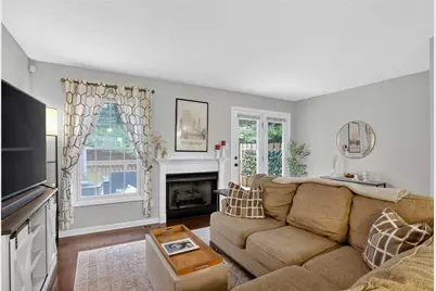 451 Cherryhill Dr, Cecil, PA 15017 - Photo 6