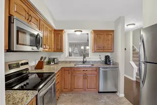 451 Cherryhill Dr, Cecil, PA 15017 - Photo 14