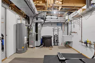 451 Cherryhill Dr, Cecil, PA 15017 - Photo 36