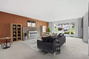 1150 Arrowood Dr, Pittsburgh, PA 15243 - Photo 8