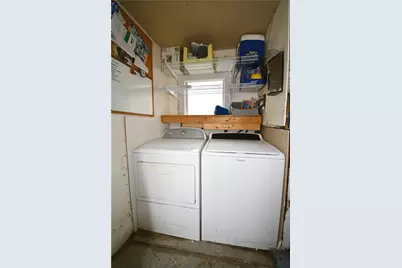 17 Dean St, Carnegie, PA 15106 - Photo 16