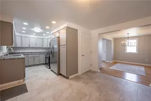 1104 Lakeview Dr, Unity Township, PA 15650 - Photo 8