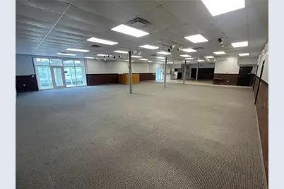 1139 N Main Street Ext, Twp of But NW, PA 16001 - Photo 12