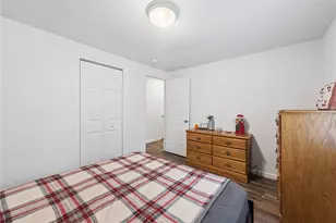 361 Holiday Park Dr, Pittsburgh, PA 15239 - Photo 14