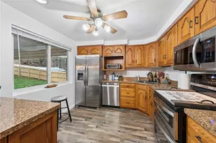 361 Holiday Park Dr, Pittsburgh, PA 15239 - Photo 10