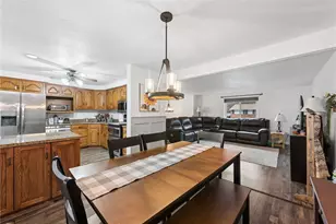 361 Holiday Park Dr, Pittsburgh, PA 15239 - Photo 8