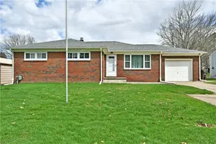 1211 Brentwood Dr, Pymatuning Township, PA 16125 - Photo 1