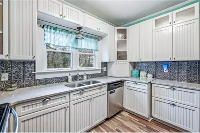 2411 Graceland Rd, Neshannock Township, PA 16105 - Photo 8