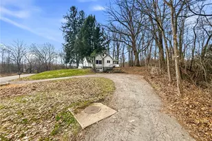 2411 Graceland Rd, Neshannock Township, PA 16105 - Photo 42