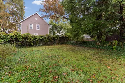 895 Alcoma St, Sharon, PA 16146 - Photo 8