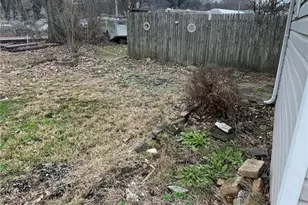 139 N Water Ave, Sharon, PA 16146 - Photo 36