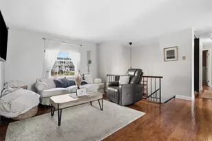 129 Scottsdale Dr, Moon/Crescent Twp, PA 15108 - Photo 6