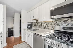 129 Scottsdale Dr, Moon/Crescent Twp, PA 15108 - Photo 12