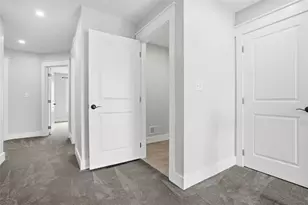 2339 Old Greentree Rd, Scott Township, PA 15106 - Photo 28