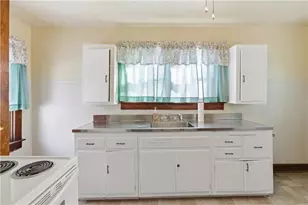 1198 Morgan Rd, Cecil, PA 15017 - Photo 10