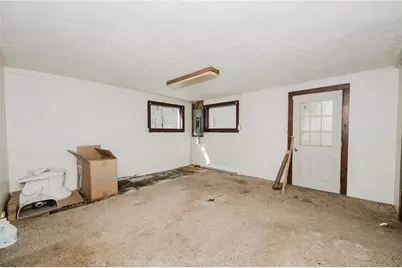 348 Hollow Rd, Washington Township, PA 16218 - Photo 14