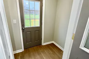 354 Maple St, North Union Township, PA 15456 - Photo 8