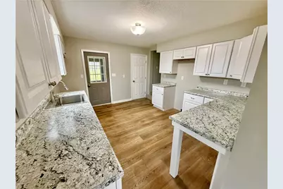 354 Maple St, North Union Township, PA 15456 - Photo 6