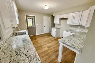 354 Maple St, North Union Township, PA 15456 - Photo 6