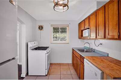 813 Alberta Dr, West Mifflin, PA 15122 - Photo 12