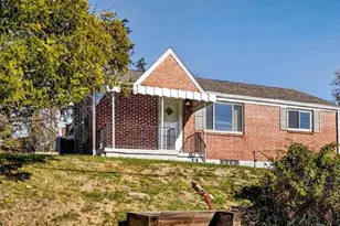 813 Alberta Dr, West Mifflin, PA 15122 - Photo 1