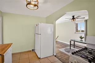 813 Alberta Dr, West Mifflin, PA 15122 - Photo 14