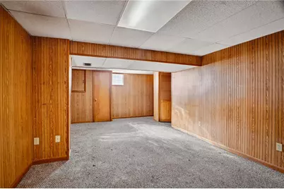 813 Alberta Dr, West Mifflin, PA 15122 - Photo 22